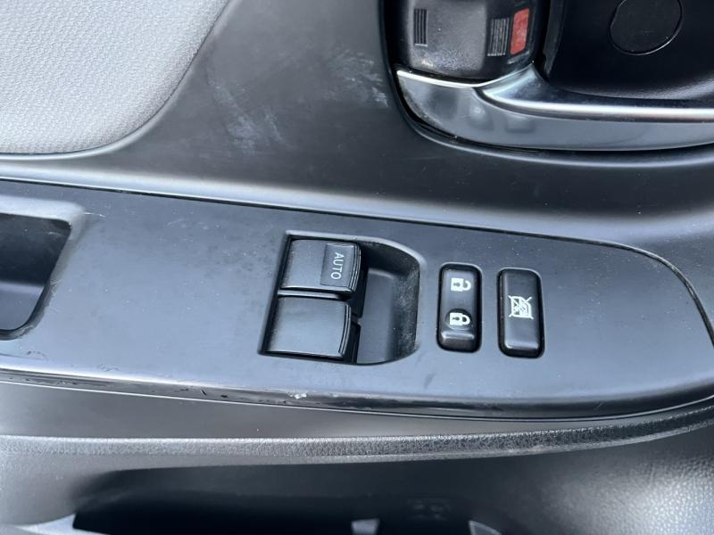 TOYOTA Yaris d’occasion à vendre à LATTES chez ADL (Photo 6)