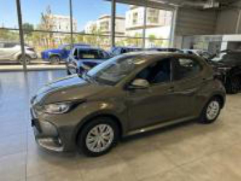 TOYOTA Yaris d’occasion à vendre à LATTES