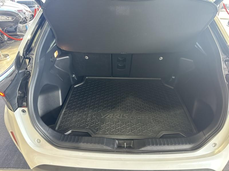 TOYOTA Yaris Cross d’occasion à vendre à LATTES chez ADL (Photo 12)