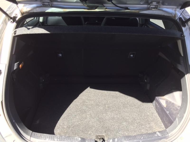 TOYOTA Auris d’occasion à vendre à LATTES chez ADL (Photo 9)