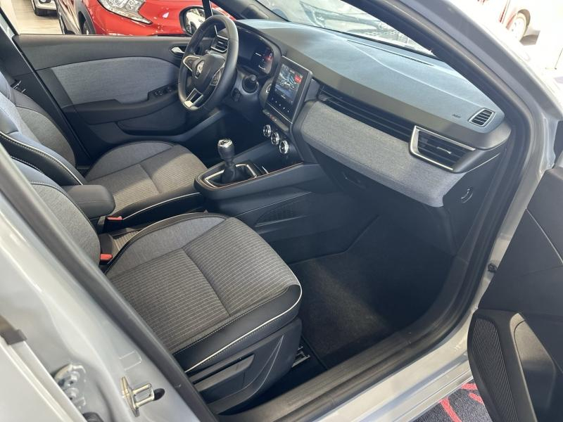 RENAULT Clio d’occasion à vendre à LATTES chez ADL (Photo 13)